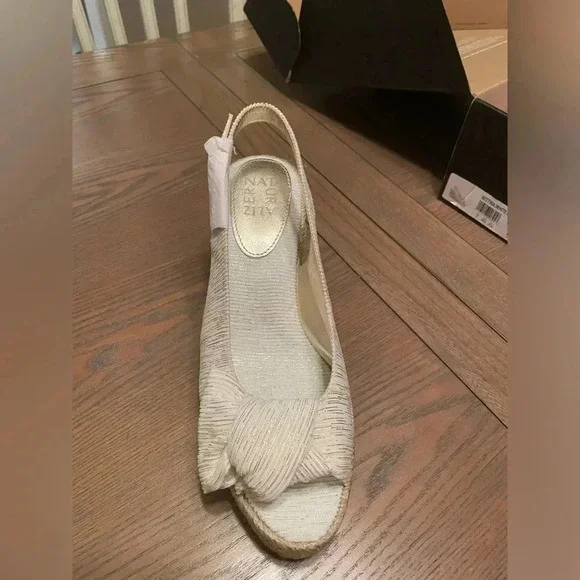 Naturalizer Premium Bettina Comfort Wedge Sandals Beige Gold Size 9.5 New In Box - Picture 7 of 12